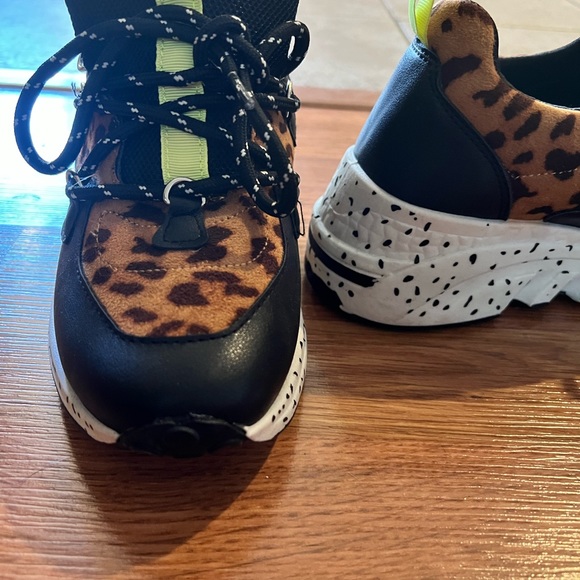 NWOT Size 9.5 Steve Madden - Picture 3 of 5